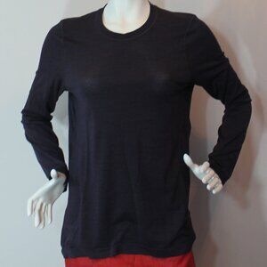 Lululemon Athletica   long sleeve  crew neck sheer light pullover size Small
